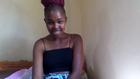 Snapshot of nicemillow chatting on 11/04/25, 11:20 nicemillow online show from 11/04/25, 11:20