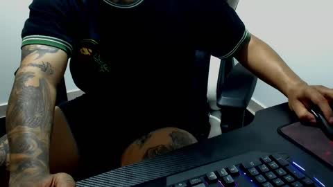 Camila And Steeven online show from 10/07/25, 01:14