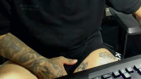 Camila And Steeven online show from 10/12/25, 11:15