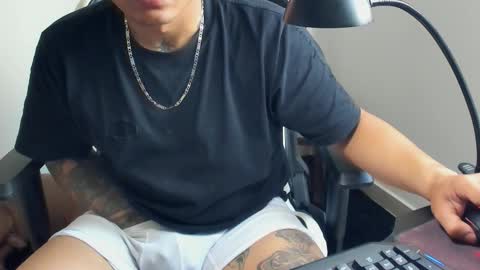 Camila And Steeven online show from 10/16/25, 04:19