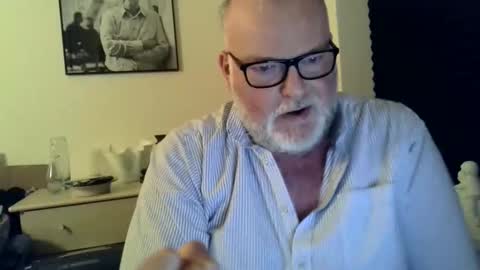 Snapshot of nicexxdane chatting on 12/19/25, 08:49 nicexxdane online show from 12/19/25, 08:49