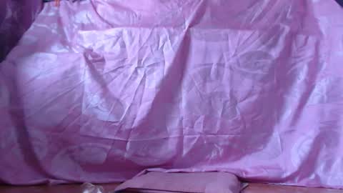 Snapshot of nicharee chatting on 03/16/26, 05:44 nicharee online show from 03/16/26, 05:44