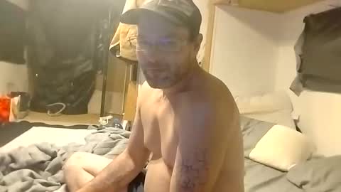 nicholasjesse51 online show from 10/31/25, 11:50