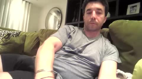Snapshot of niciboi chatting on 05/02/26, 10:15 James online show from 05/02/26, 10:15