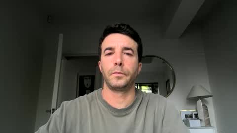 Snapshot of niciboi chatting on 05/14/26, 10:44 James online show from 05/14/26, 10:44