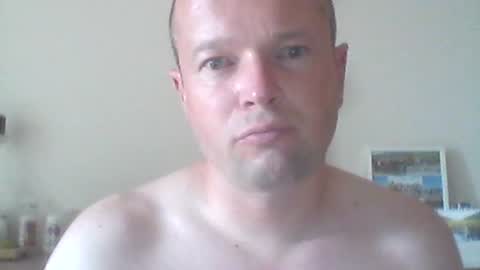 Snapshot of nick1990b chatting on 06/29/26, 04:40 nick1990b online show from 06/29/26, 04:40