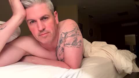 nick578320 online show from 10/05/25, 05:11