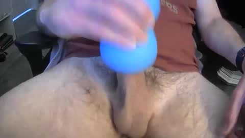 Snapshot of nick8592 chatting on 04/10/26, 03:12 Nick online show from 04/10/26, 03:12