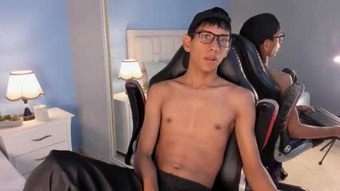 Snapshot of nick_collins20 chatting on 09/21/25, 03:52 Nick online show from 09/21/25, 03:52