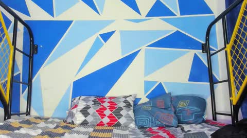 Snapshot of nick_damon chatting on 03/25/26, 01:44 Nick online show from 03/25/26, 01:44