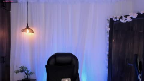Snapshot of nick_fenix chatting on 04/25/26, 02:36 nick fenix online show from 04/25/26, 02:36
