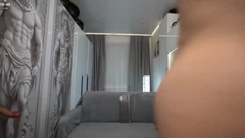 nick_howlenxx online show from 12/21/25, 07:54