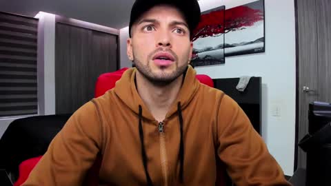 Snapshot of nick_klaus chatting on 02/24/25, 10:14 Nick Klaus online show from 02/24/25, 10:14