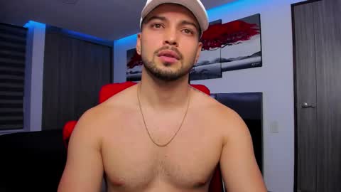 Snapshot of nick_klaus chatting on 10/03/25, 11:24 Nick Klaus online show from 10/03/25, 11:24