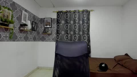 nick_nova online show from 11/29/25, 01:14