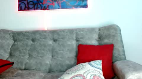 Snapshot of nick_orion chatting on 11/04/25, 02:16 Nick online show from 11/04/25, 02:16