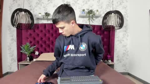 Nick  online show from 09/11/25, 11:43