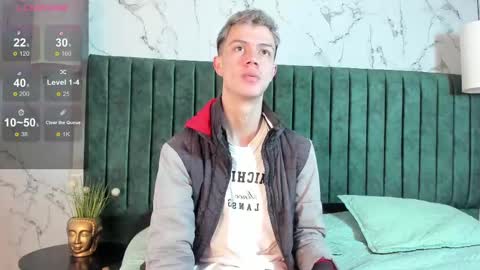 Nick  online show from 10/30/25, 01:12