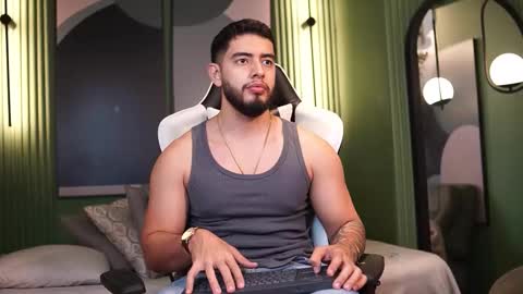 Jhohan online show from 10/15/25, 12:27