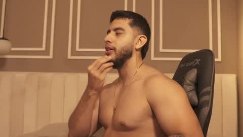 Jhohan online show from 10/16/25, 12:33