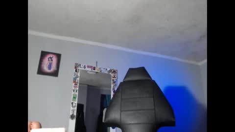 Nickhot0609 online show from 01/25/25, 08:53