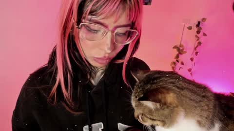   Help me reach 100 thumbs up online show from 02/01/25, 04:14