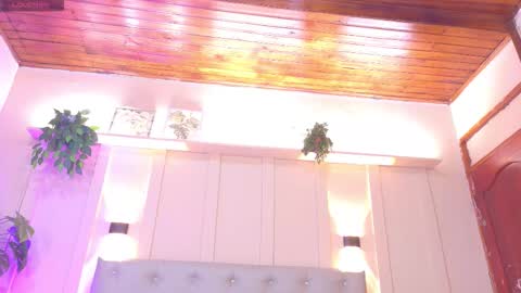 Your baby Nicol  online show from 12/20/25, 01:18