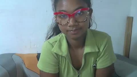 nickiqqyuu online show from 06/08/26, 01:28