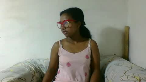 nickiqqyuu online show from 08/05/26, 12:57
