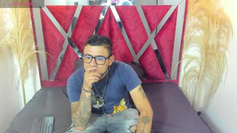 Snapshot of nickk_jonson chatting on 04/20/26, 01:03 nickk_jonson online show from 04/20/26, 01:03