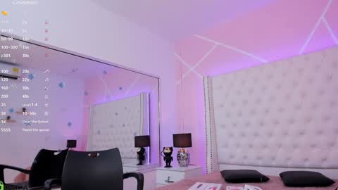 Snapshot of nickky_thompson chatting on 01/28/25, 01:16 nickky online show from 01/28/25, 01:16