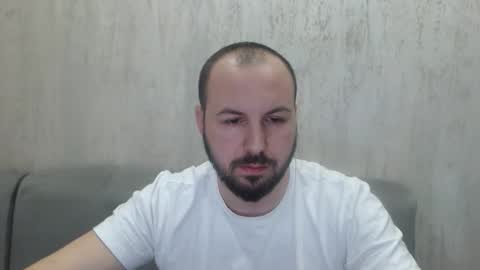 Snapshot of nickolas22 chatting on 03/06/26, 10:28 Julian online show from 03/06/26, 10:28