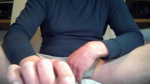 Snapshot of nickstick81 chatting on 05/04/26, 04:03 Joystick online show from 05/04/26, 04:03