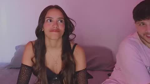 Snapshot of nicky_and_blake chatting on 12/01/24, 07:25 nicky and blake online show from 12/01/24, 07:25