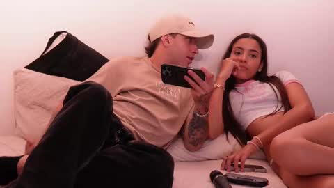 Snapshot of nicky_and_blake chatting on 02/25/25, 12:14 nicky and blake online show from 02/25/25, 12:14