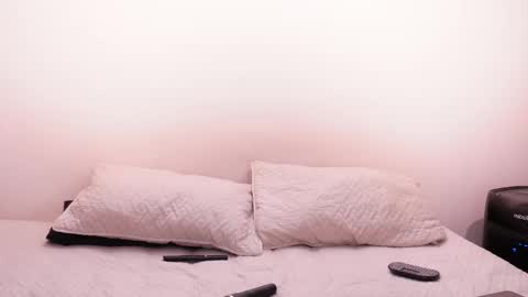 Snapshot of nicky_and_blake chatting on 02/28/25, 10:28 nicky and blake online show from 02/28/25, 10:28