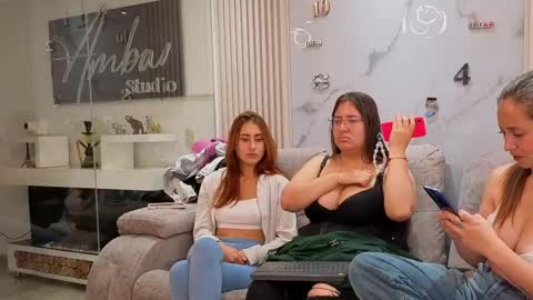 nicky_as online show from 05/01/26, 01:37