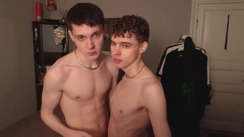 Snapshot of nicky_mart chatting on 11/21/25, 01:54 Nicki Danny online show from 11/21/25, 01:54