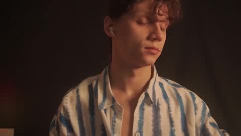 Snapshot of nicky_neal chatting on 02/10/25, 08:10 Nicky Neal online show from 02/10/25, 08:10