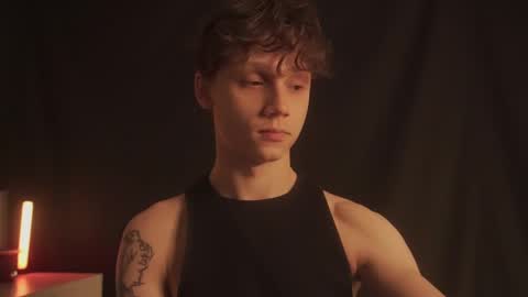 Snapshot of nicky_neal chatting on 02/11/25, 08:10 Nicky Neal online show from 02/11/25, 08:10