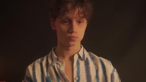 Snapshot of nicky_neal chatting on 02/13/25, 10:33 Nicky Neal online show from 02/13/25, 10:33