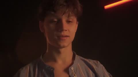 Snapshot of nicky_neal chatting on 02/20/25, 03:34 Nicky Neal online show from 02/20/25, 03:34