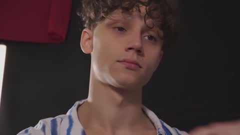 Snapshot of nicky_neal chatting on 10/03/25, 08:50 Nicky Neal online show from 10/03/25, 08:50