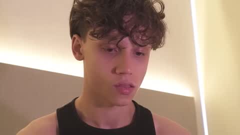 Snapshot of nicky_neal chatting on 10/21/25, 12:22 Nicky Neal online show from 10/21/25, 12:22