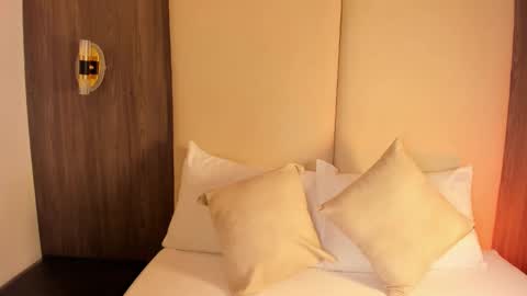 Snapshot of nicky_peyton chatting on 02/25/26, 02:54 Nicky online show from 02/25/26, 02:54