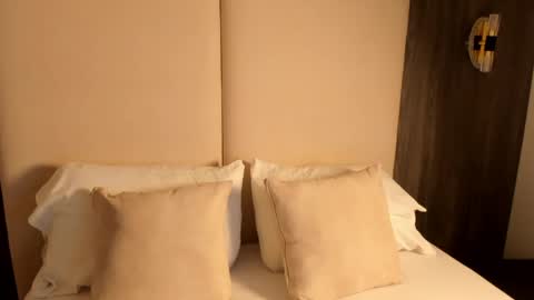 Snapshot of nicky_peyton chatting on 03/25/26, 02:39 Nicky online show from 03/25/26, 02:39