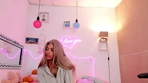 Snapshot of nicky_teem chatting on 03/06/25, 11:25 nicky_teem online show from 03/06/25, 11:25