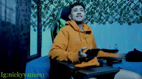 nicky online show from 09/28/25, 08:58