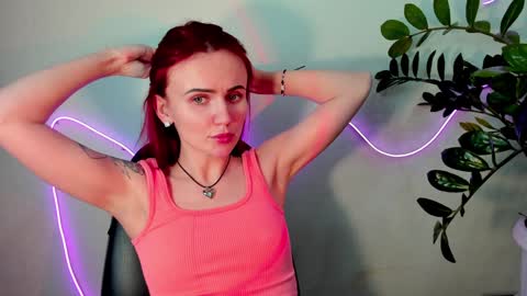 Snapshot of nicky_weekends chatting on 12/16/24, 02:05 Nicky Weekends online show from 12/16/24, 02:05