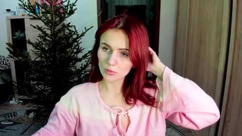 Snapshot of nicky_weekends chatting on 12/25/24, 12:05 Nicky Weekends online show from 12/25/24, 12:05